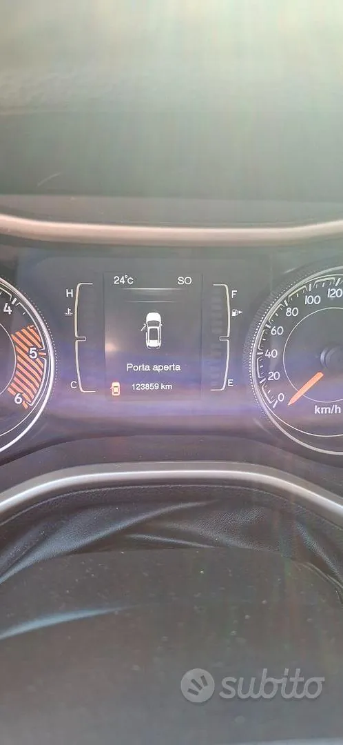 Jeep Cherokee 2015 photo 4