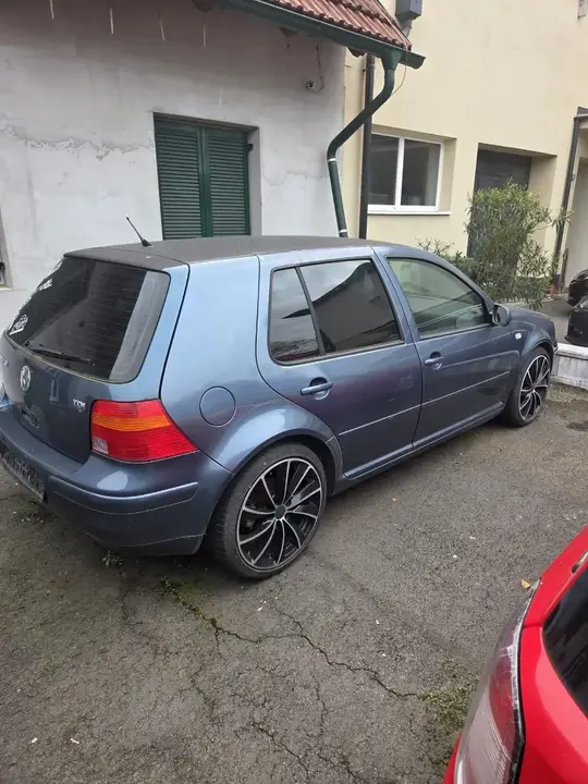 Volkswagen Golf 2003 photo 3