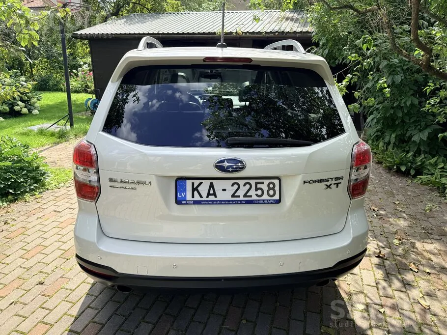 Subaru Forester 2015 photo 4