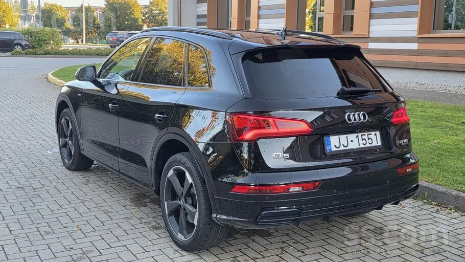 Audi Q5 2019 photo 2