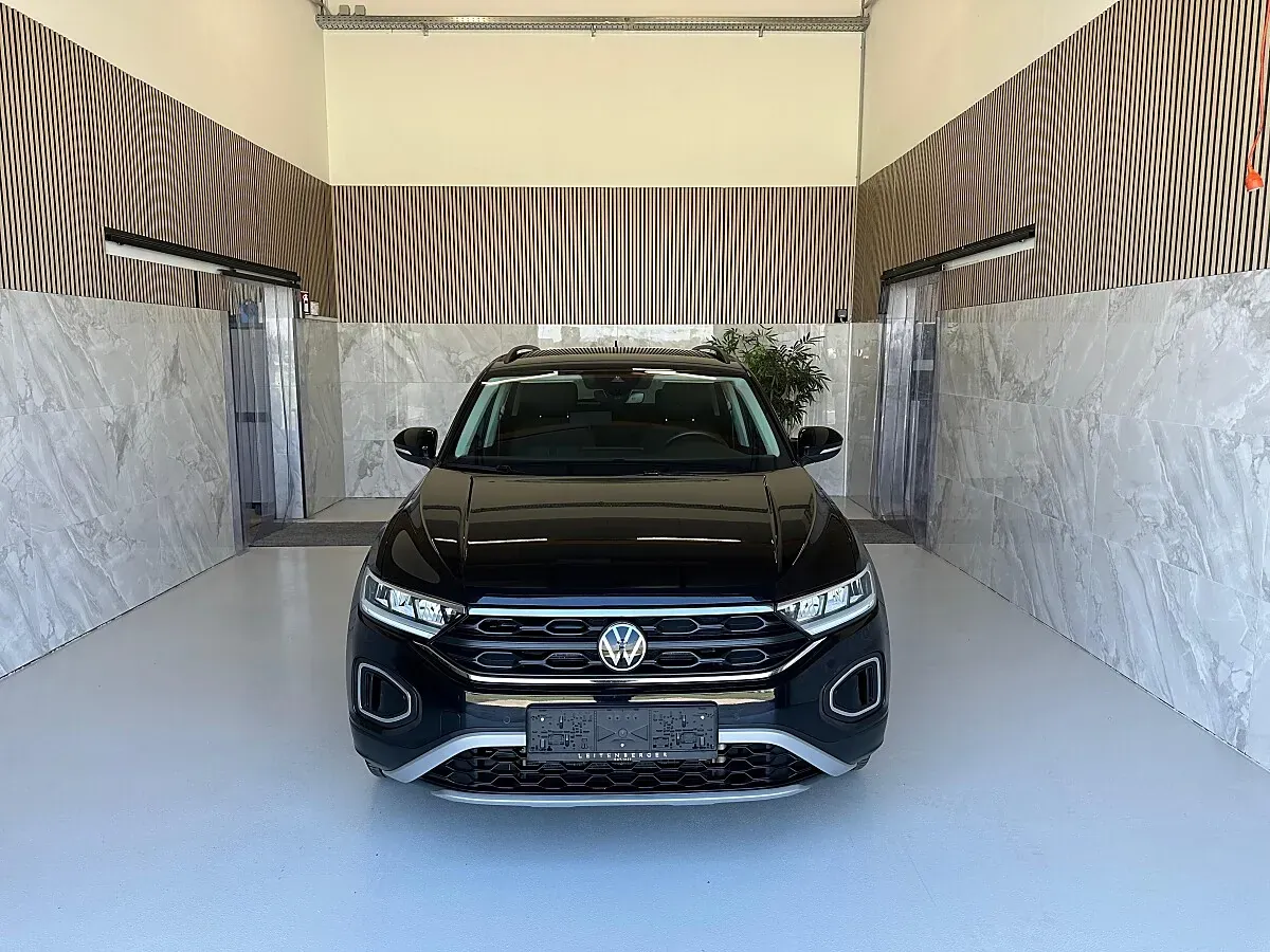 Volkswagen T-Roc 2024 photo 3