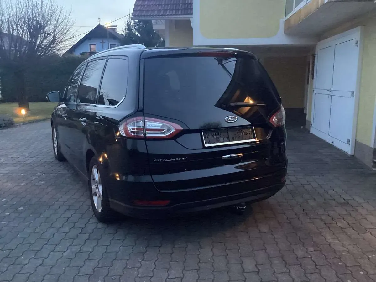 Ford Galaxy 2016 photo 3