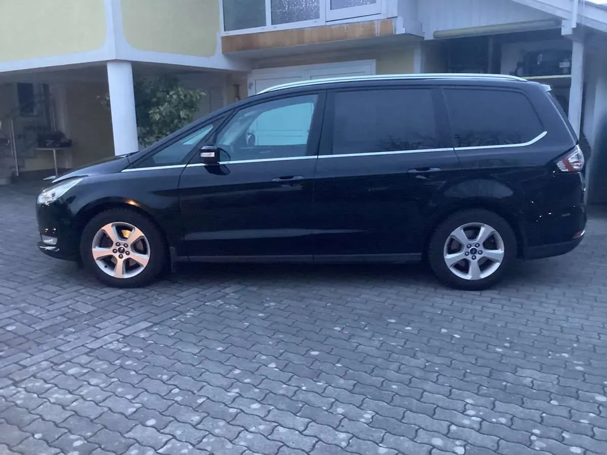 Ford Galaxy 2016 photo 2