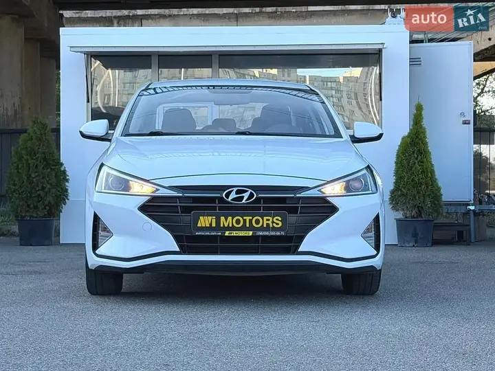 Hyundai Elantra 2019 photo 5