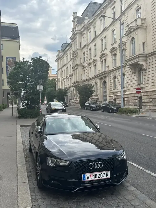 Audi A5 2008 photo 2
