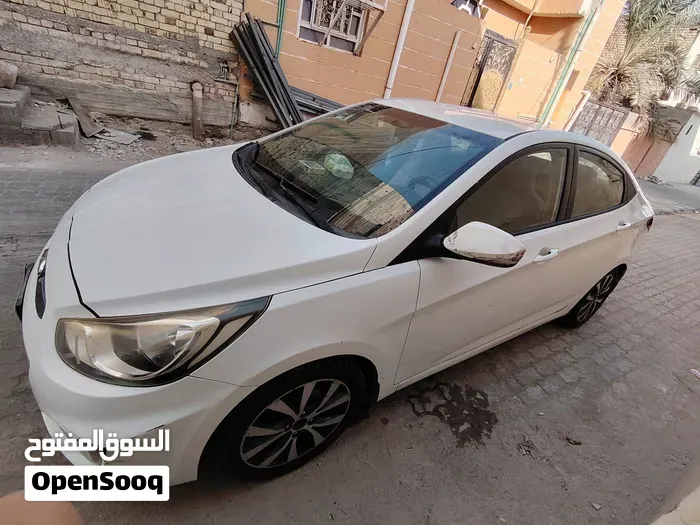 Hyundai Accent 2011 photo 5