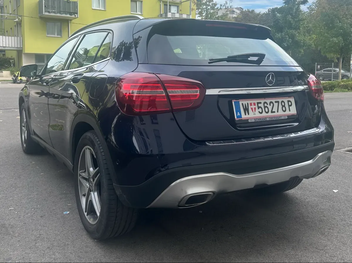 Mercedes-Benz Gla Class 2018 photo 3