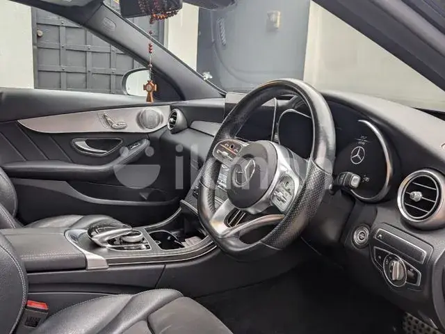 Mercedes-Benz C180 2020 photo 5