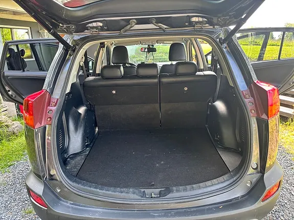 Toyota Rav4 2015 photo 3
