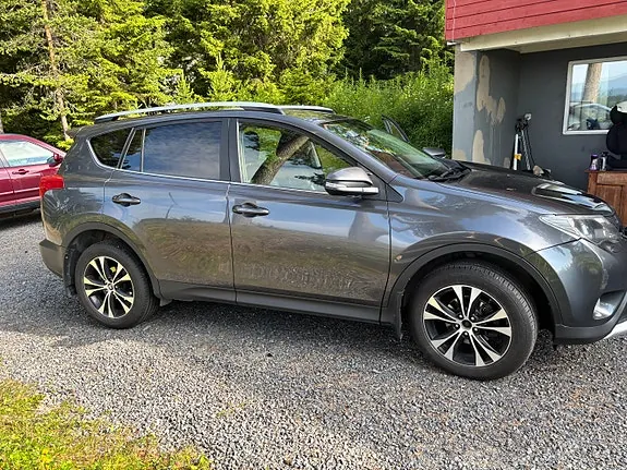 Toyota Rav4 2015 photo 5
