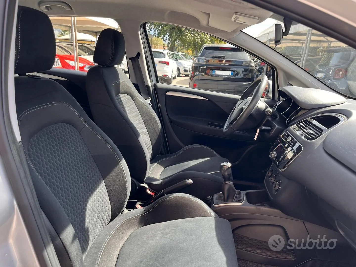 Fiat Punto 2015 photo 5