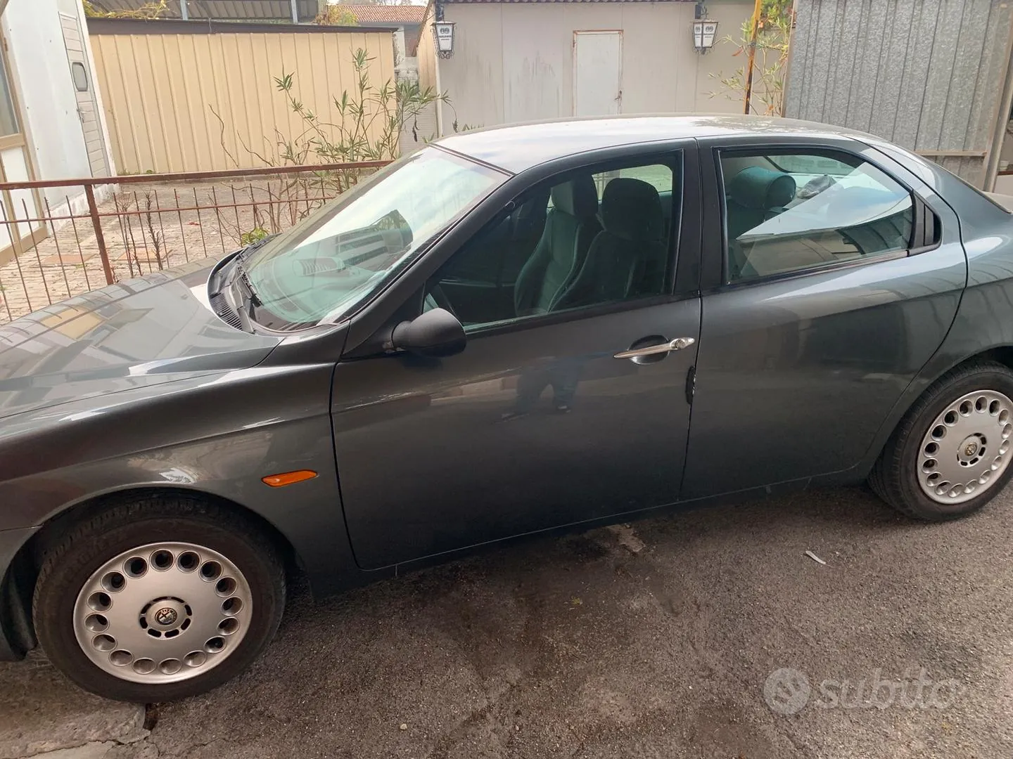Alfa Romeo 156 2001 photo 2