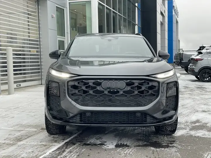 Audi Q3 2026 photo 2