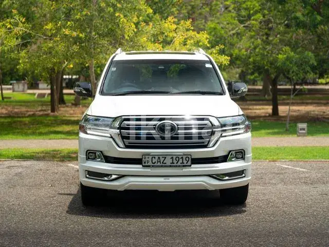 Toyota Land Cruiser 2017 photo 3