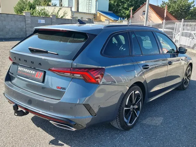 Skoda Octavia Combi 2021 photo 2