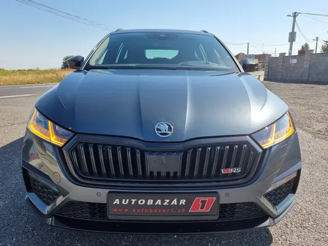 Skoda Octavia Combi 2021 photo 3