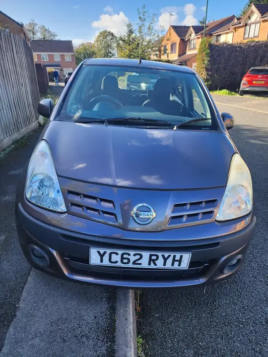 Nissan Pixo