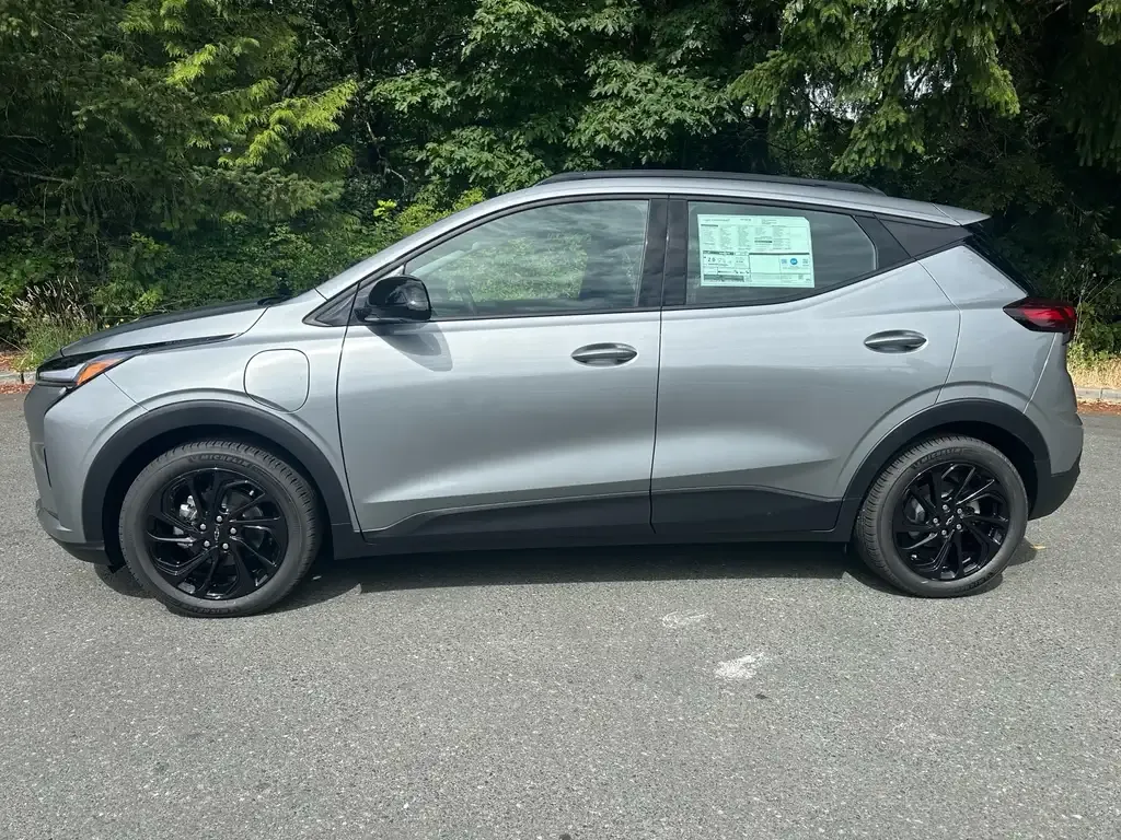 Chevrolet Bolt 2027 photo 2