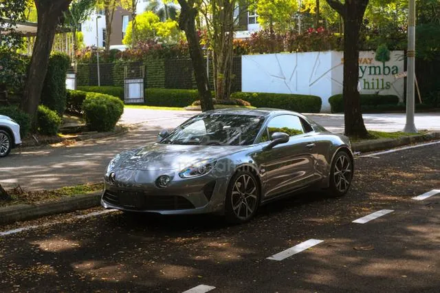 Alpine A110
