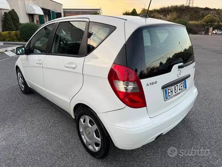 Mercedes-Benz A-Class 2010 photo 5