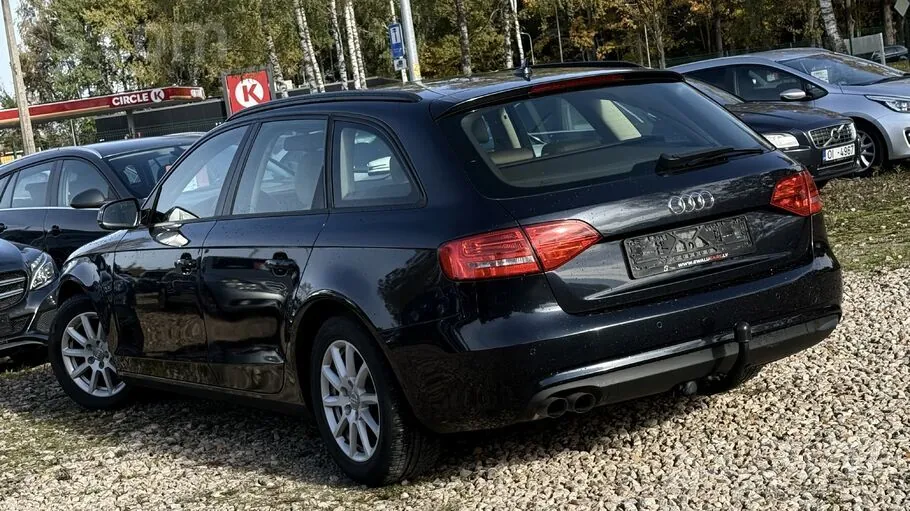 Audi A4 Avant 2012 photo 4