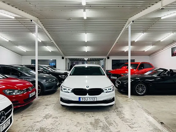 BMW 520I