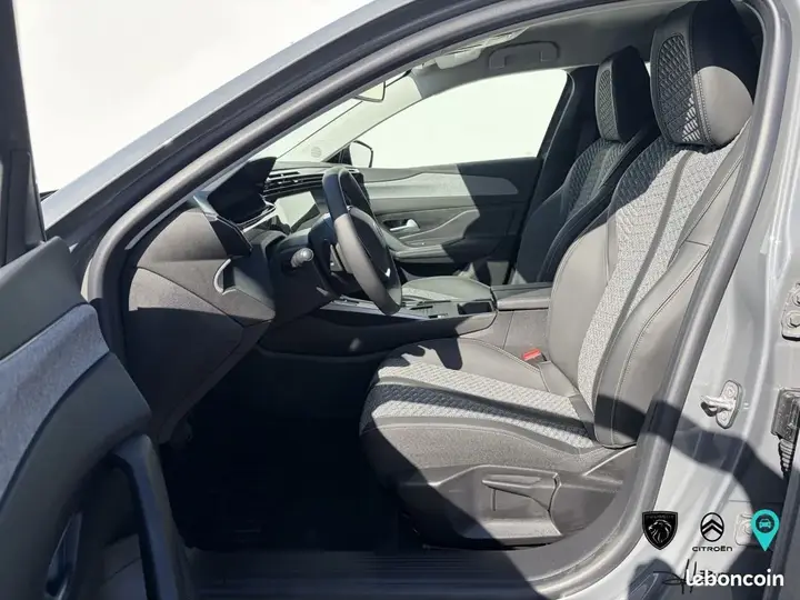Peugeot 308 2026 photo 2