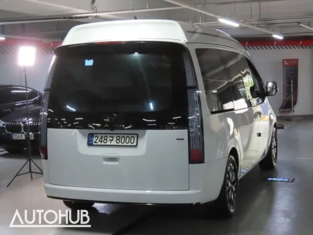 Hyundai Staria 2024 photo 3