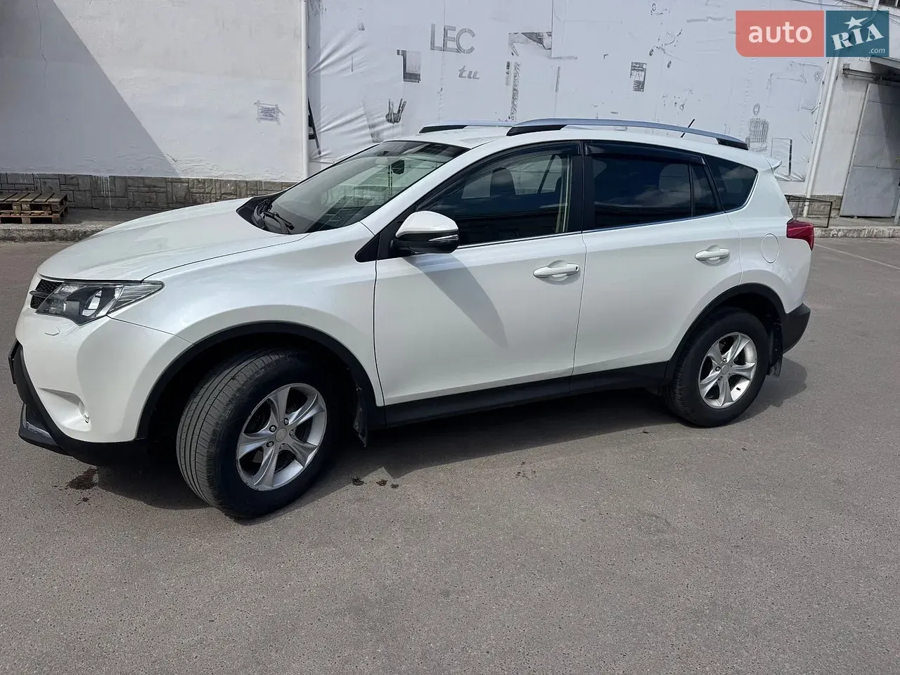 Toyota Rav4 2014 photo 4