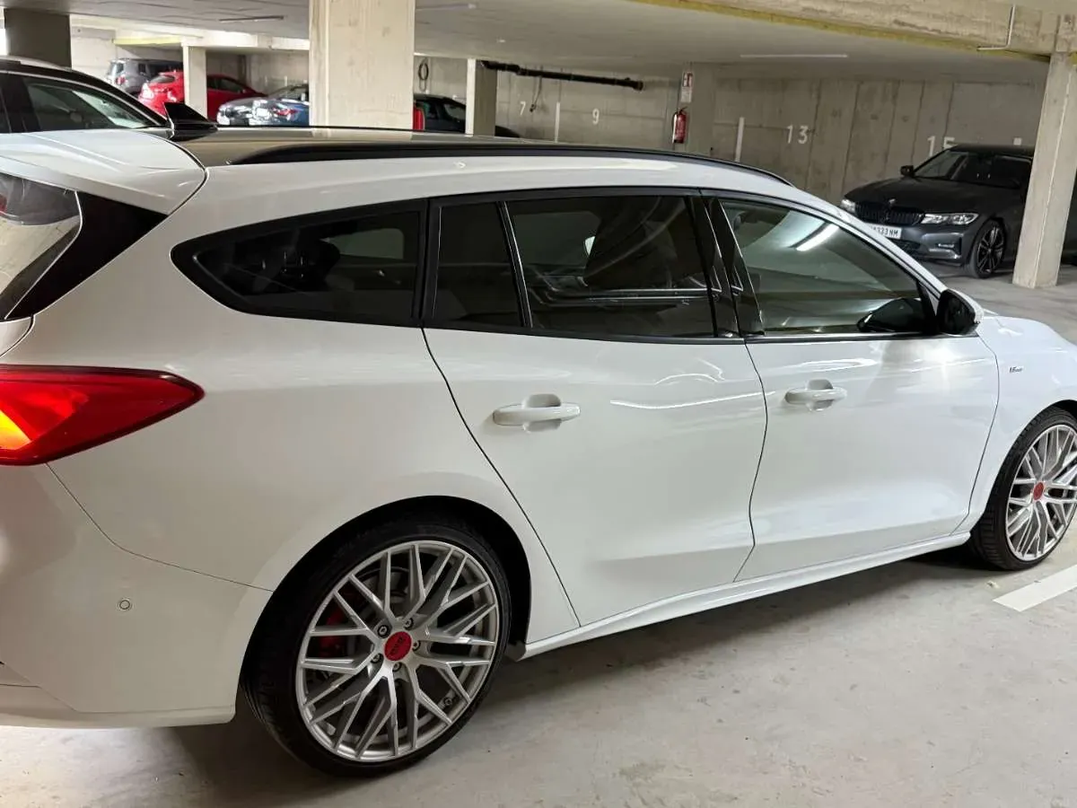 Ford Focus 2019 photo 2