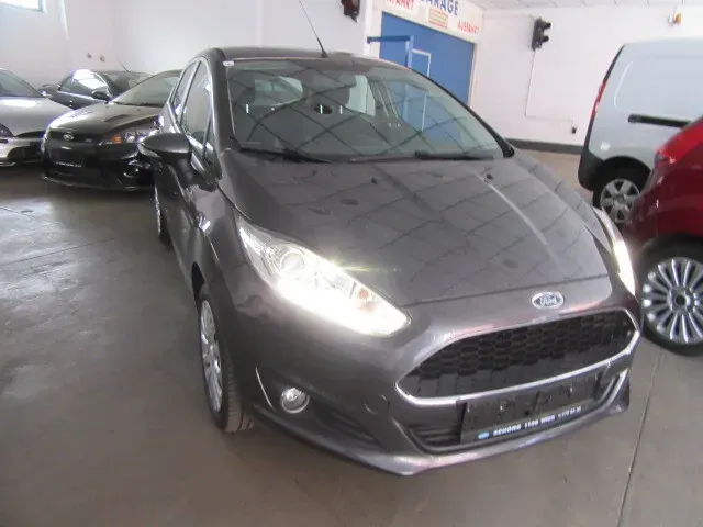 Ford Fiesta 2016 photo 2