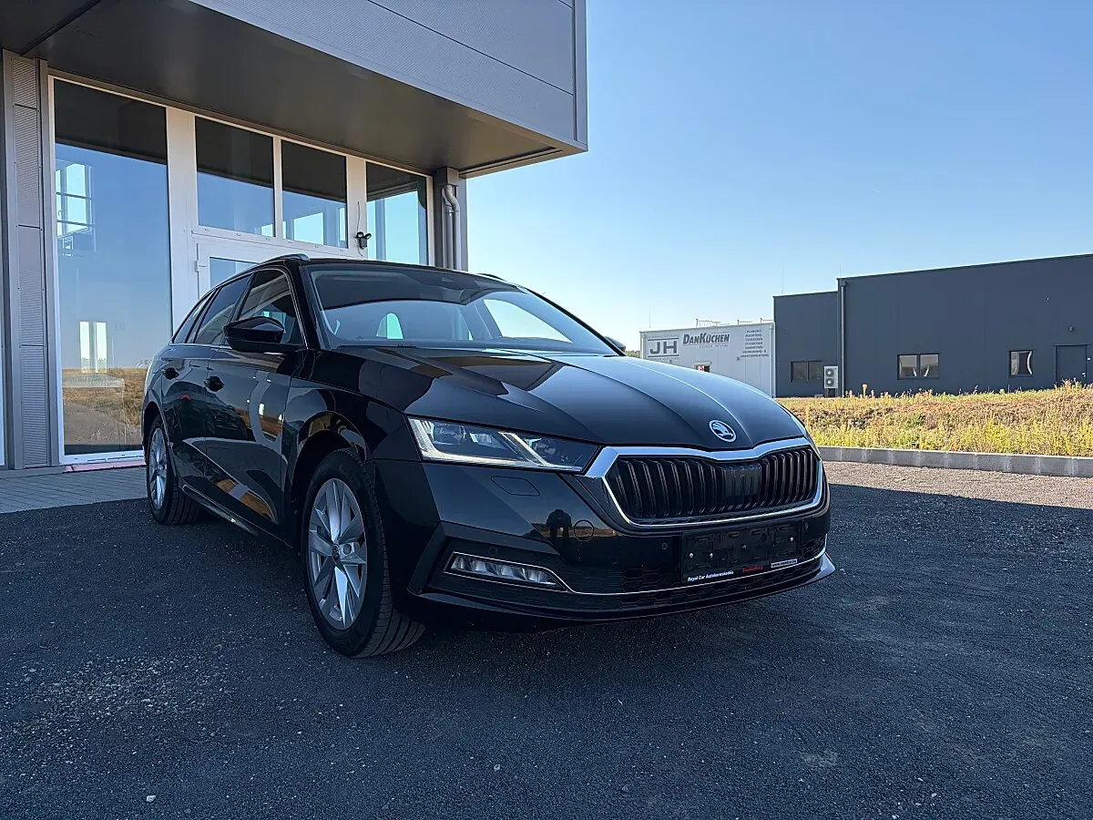 Skoda Octavia 2023 photo 3