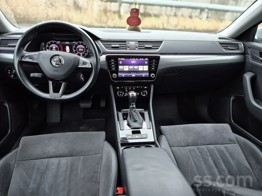Skoda Superb 2019 photo 5