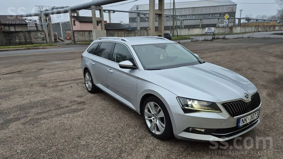 Skoda Superb 2019 photo 3