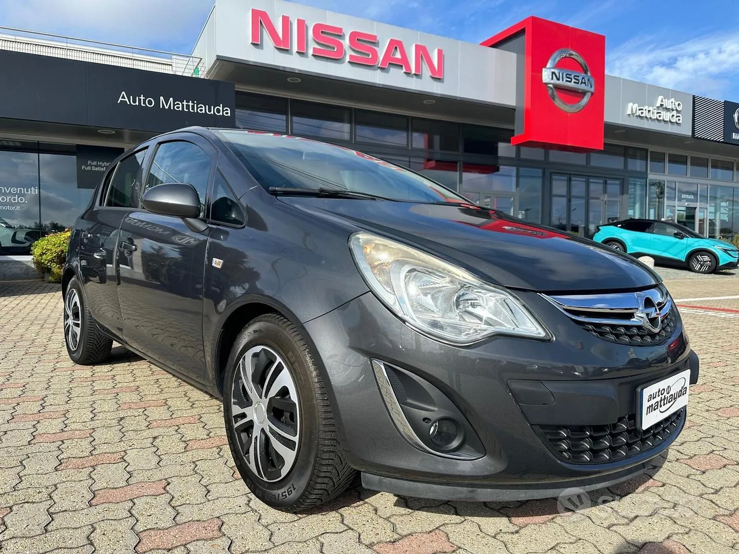 Opel Corsa 2012 photo 2