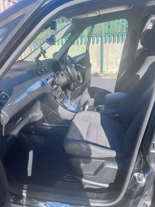 Ford Galaxy 2015 photo 5