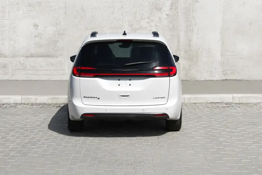 Chrysler Pacifica 2025 photo 5