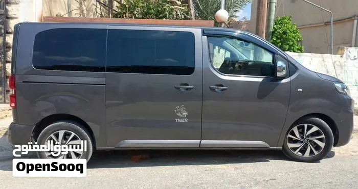 Citroen Spacetourer 2018 photo 3