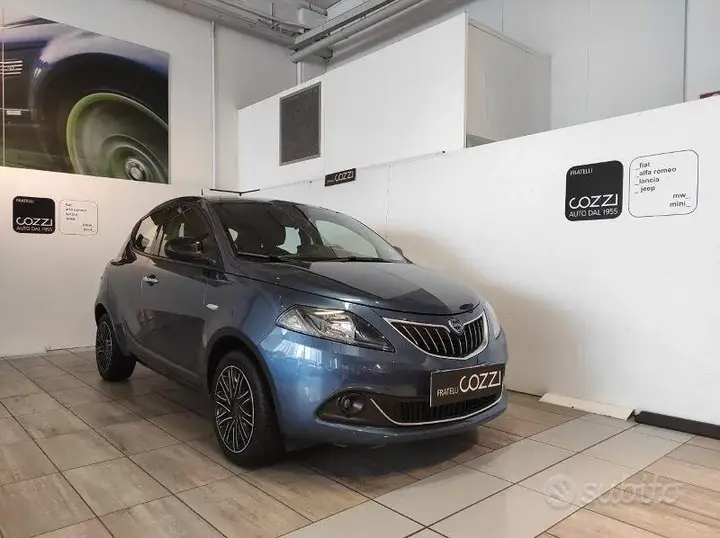 Lancia Ypsilon