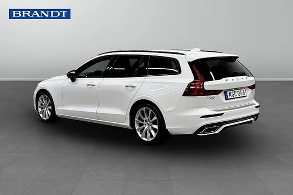 Volvo V60 2020 photo 2