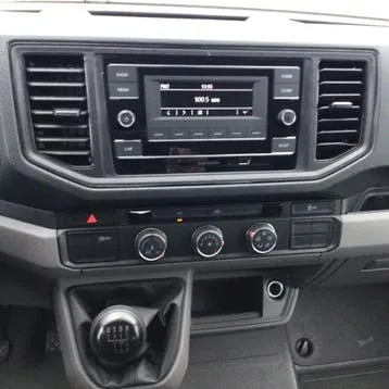 Volkswagen Crafter 2023 photo 2