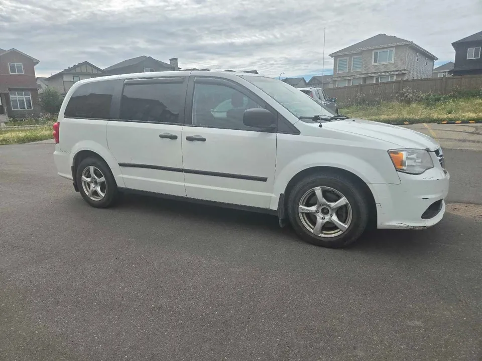 Dodge Grand Caravan 2014 photo 4