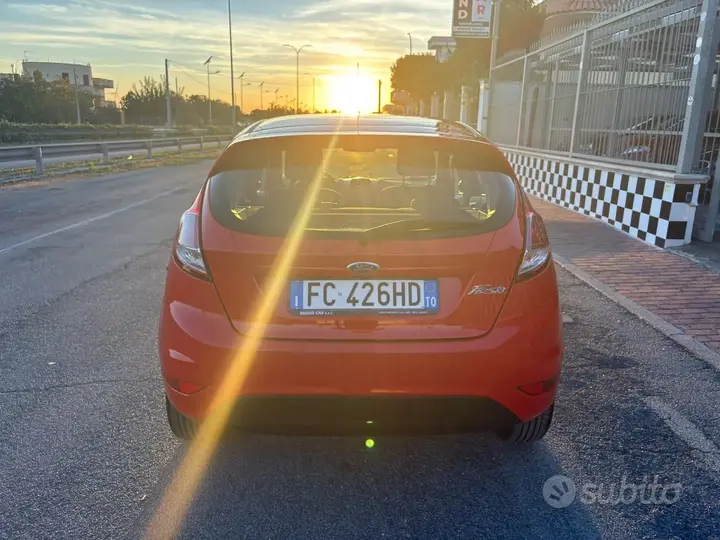 Ford Fiesta 2015 photo 5