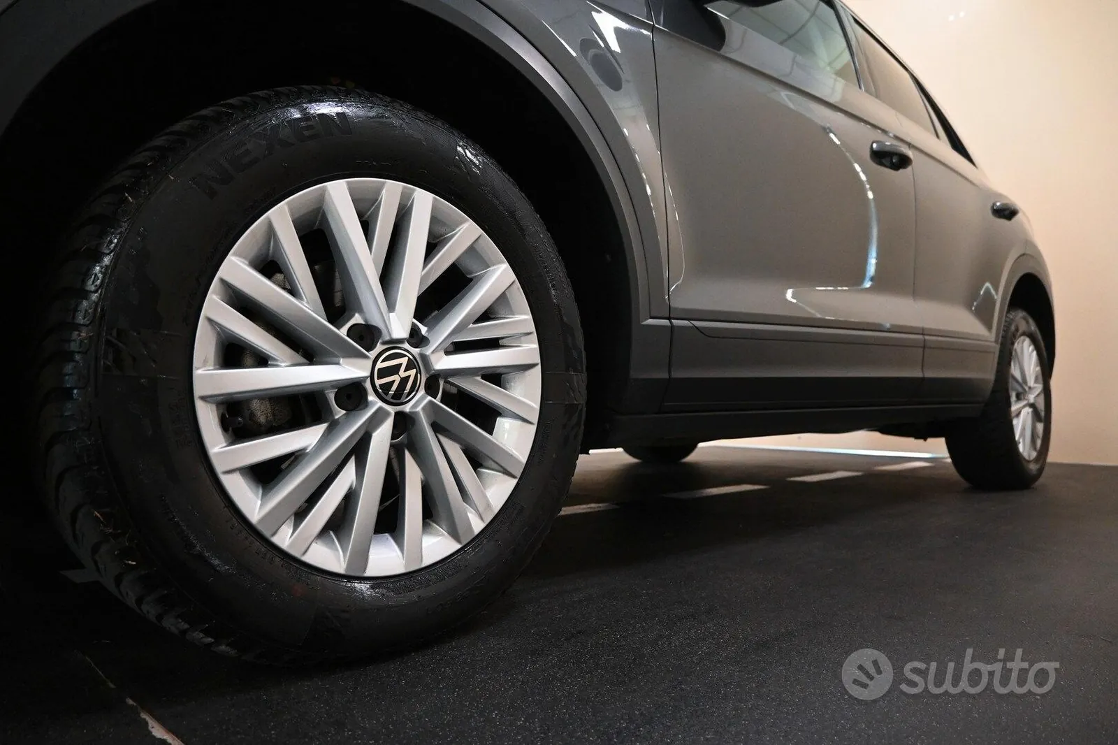 Volkswagen T-Roc 2023 photo 4