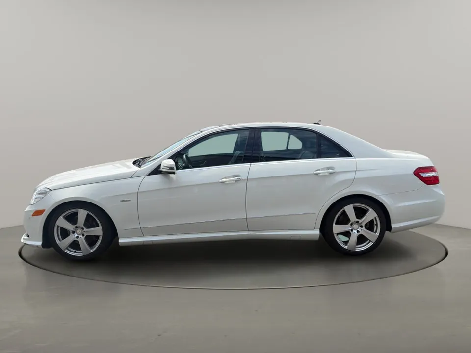 Mercedes-Benz E-Class 2011 photo 2
