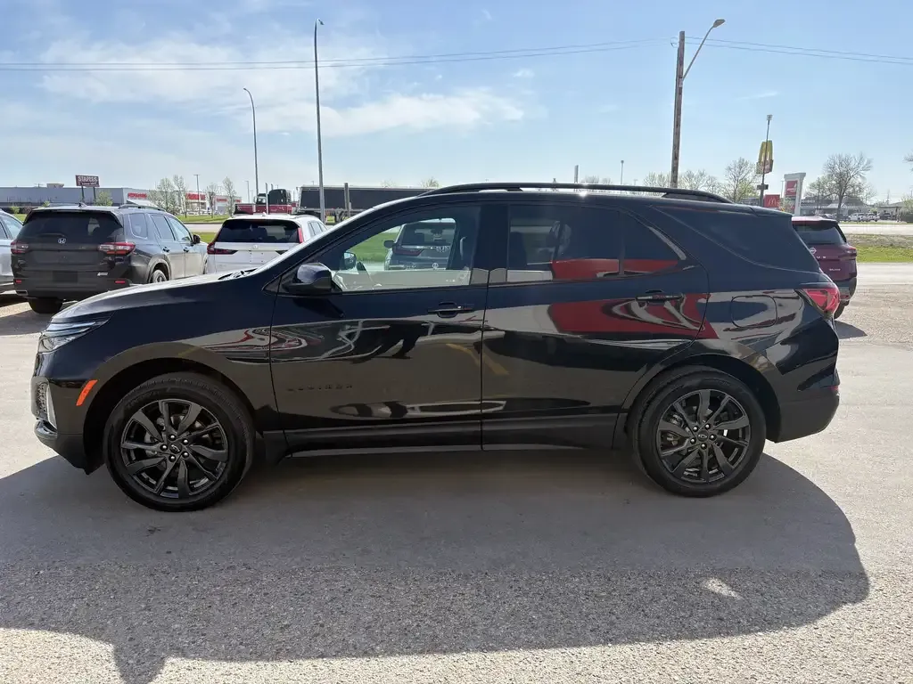 Chevrolet Equinox 2023 photo 3