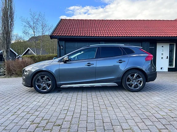 Volvo V40 Cross Country 2014 photo 4