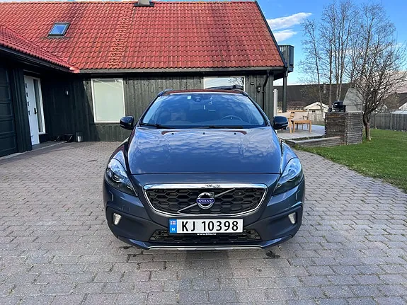 Volvo V40 Cross Country 2014 photo 2