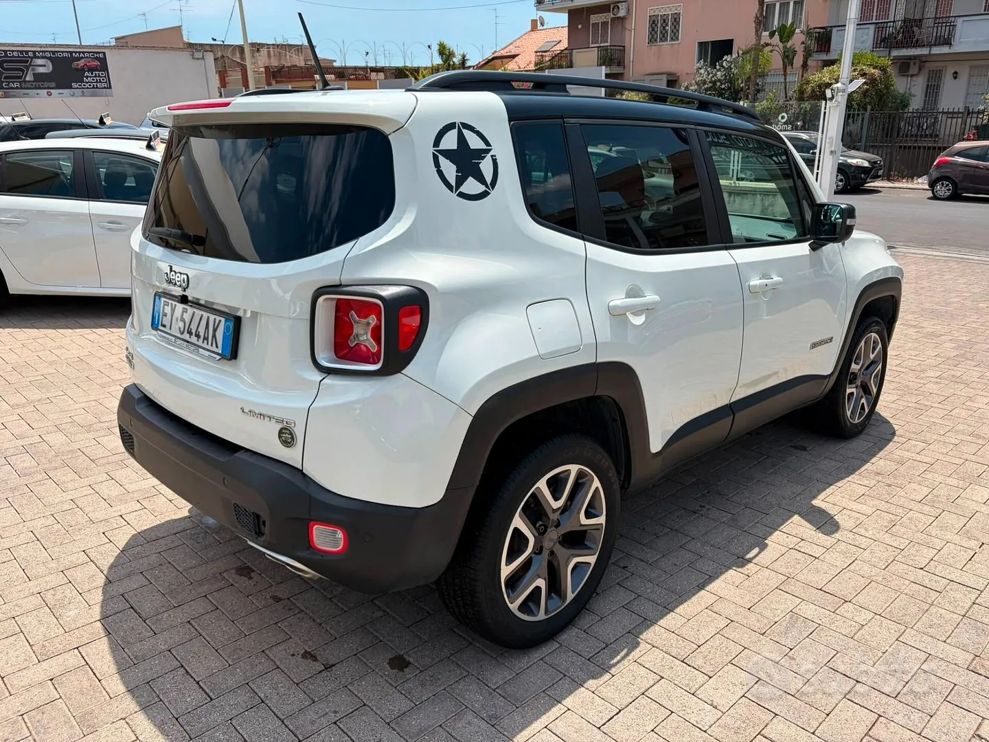 Jeep Renegade 2015 photo 4