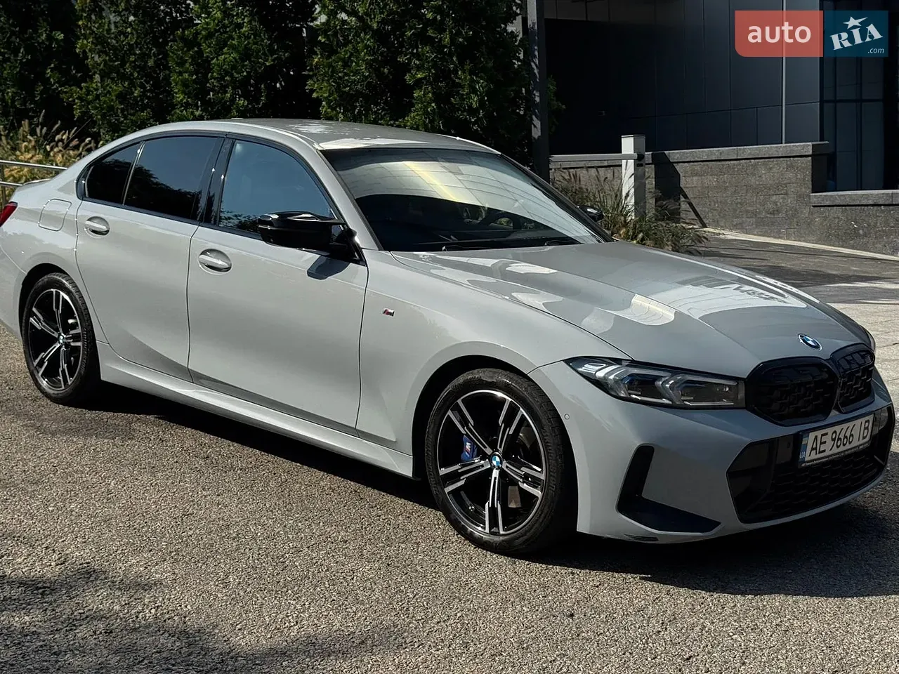 BMW 3 Series 2025 photo 3